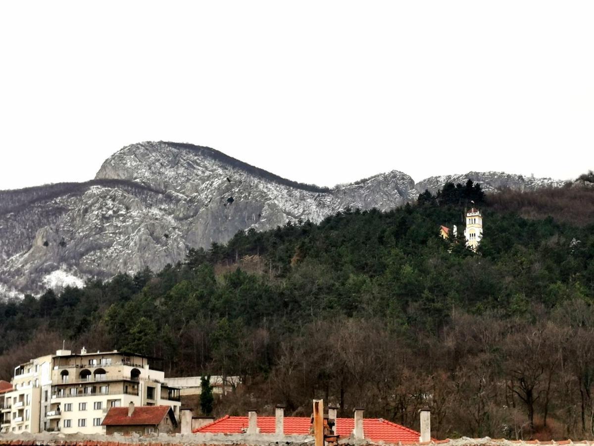 Balkan view apartment Vratsa Buitenkant foto