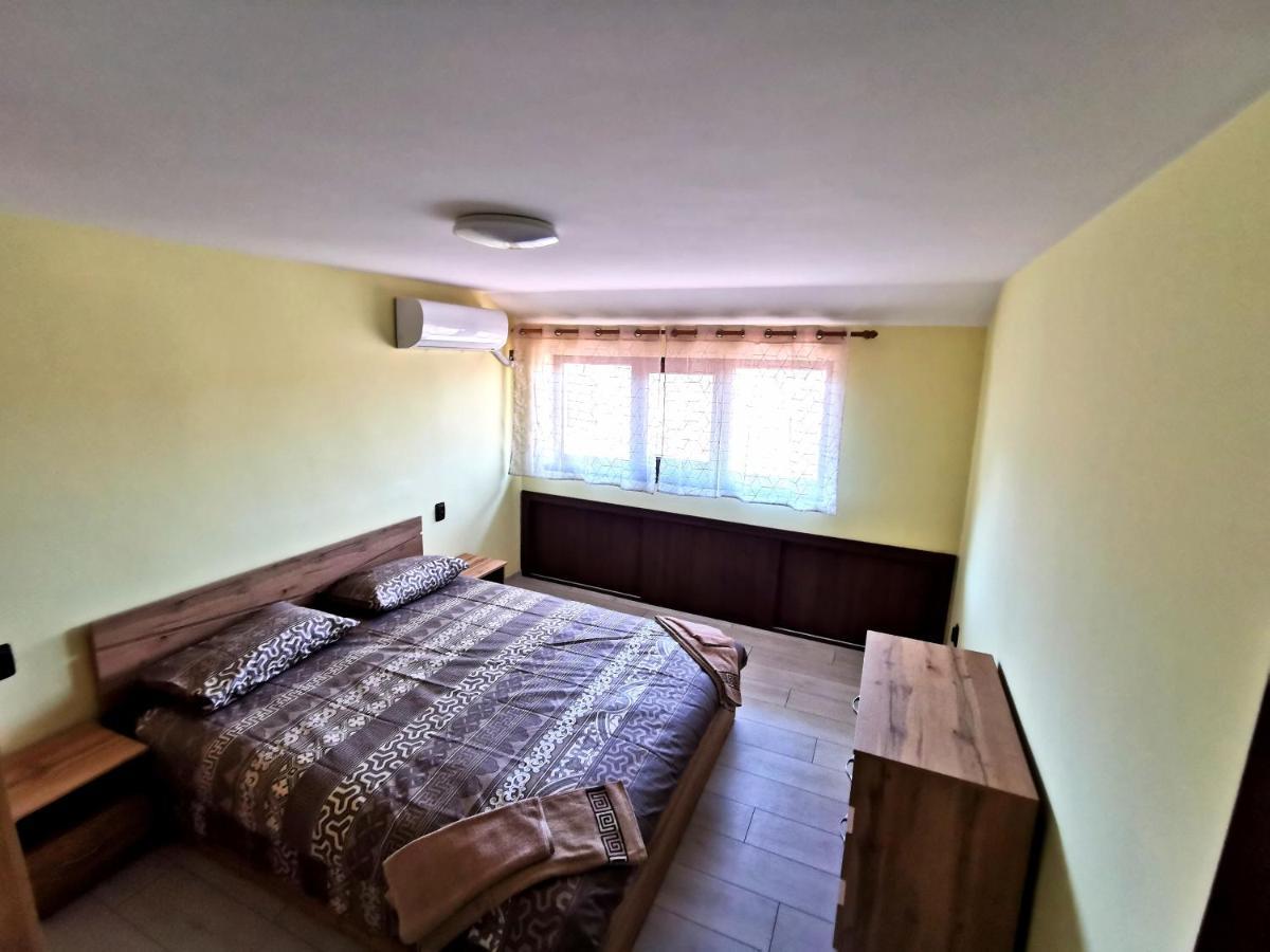 Balkan view apartment Vratsa Buitenkant foto